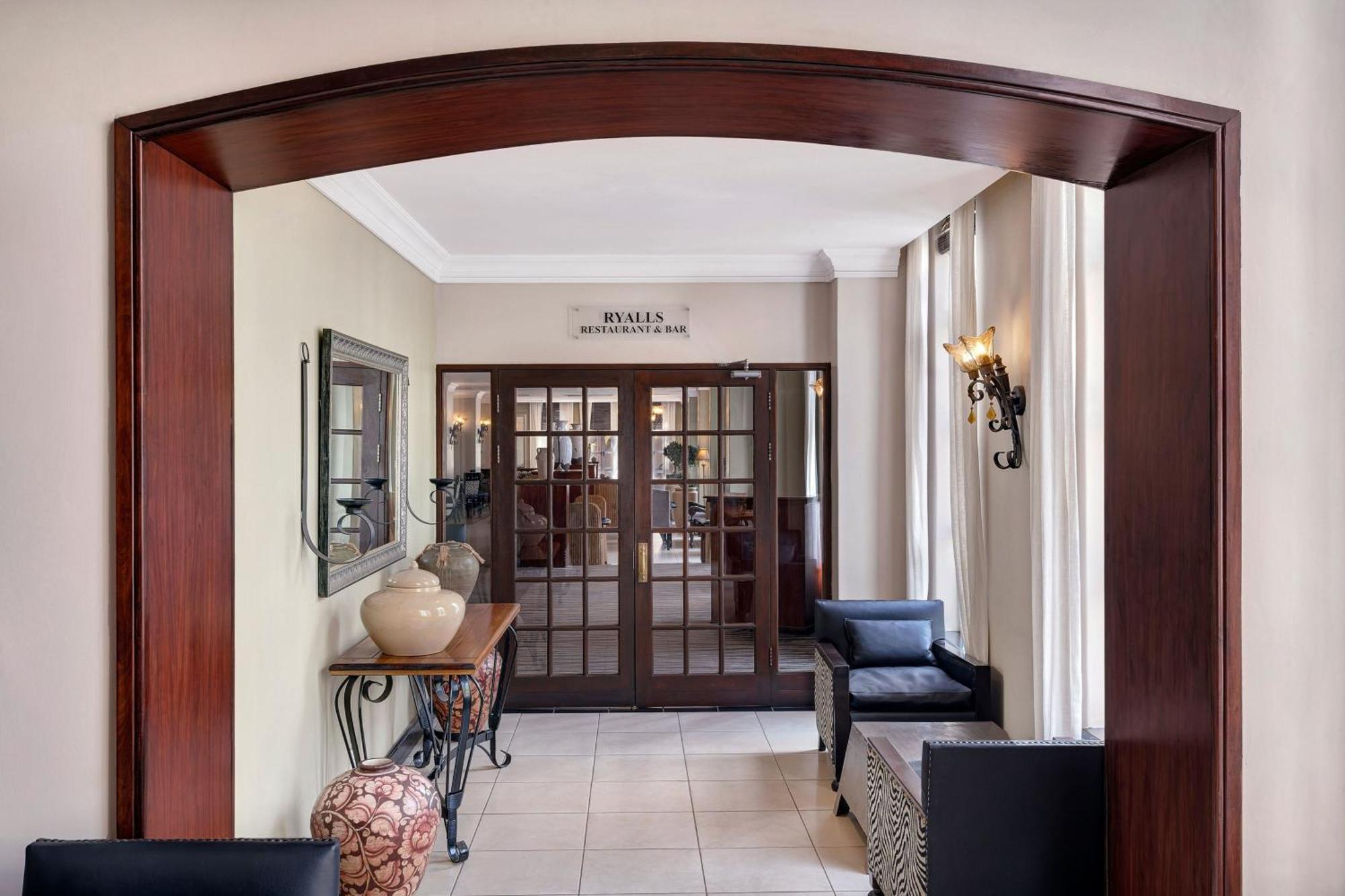 Protea Hotel By Marriott Blantyre Ryalls Eksteriør billede
